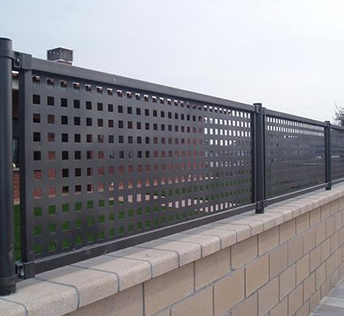 Perforated Metal in Fencing/Decorative Railing/Stairs