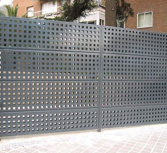 Perforated Metal in Fencing/Decorative Railing/Stairs