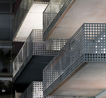 Perforated Metal in Fencing/Decorative Railing/Stairs